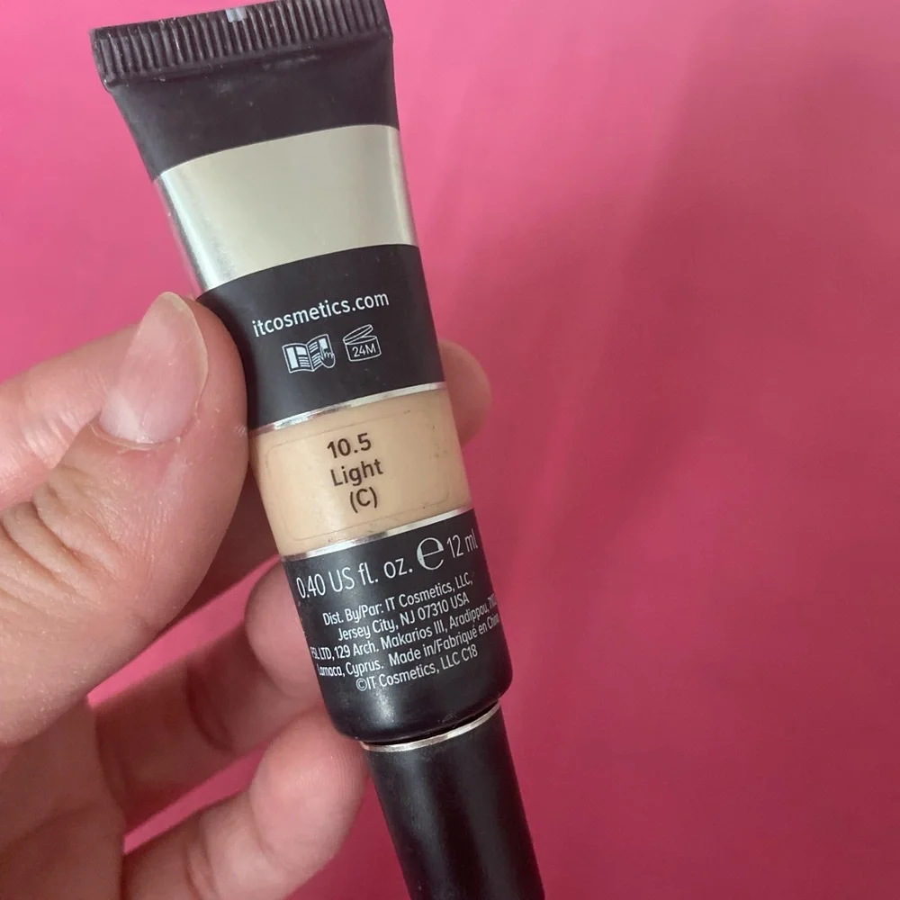 It cosmetics Bye bye under eye concealer - Picture 2 of 2